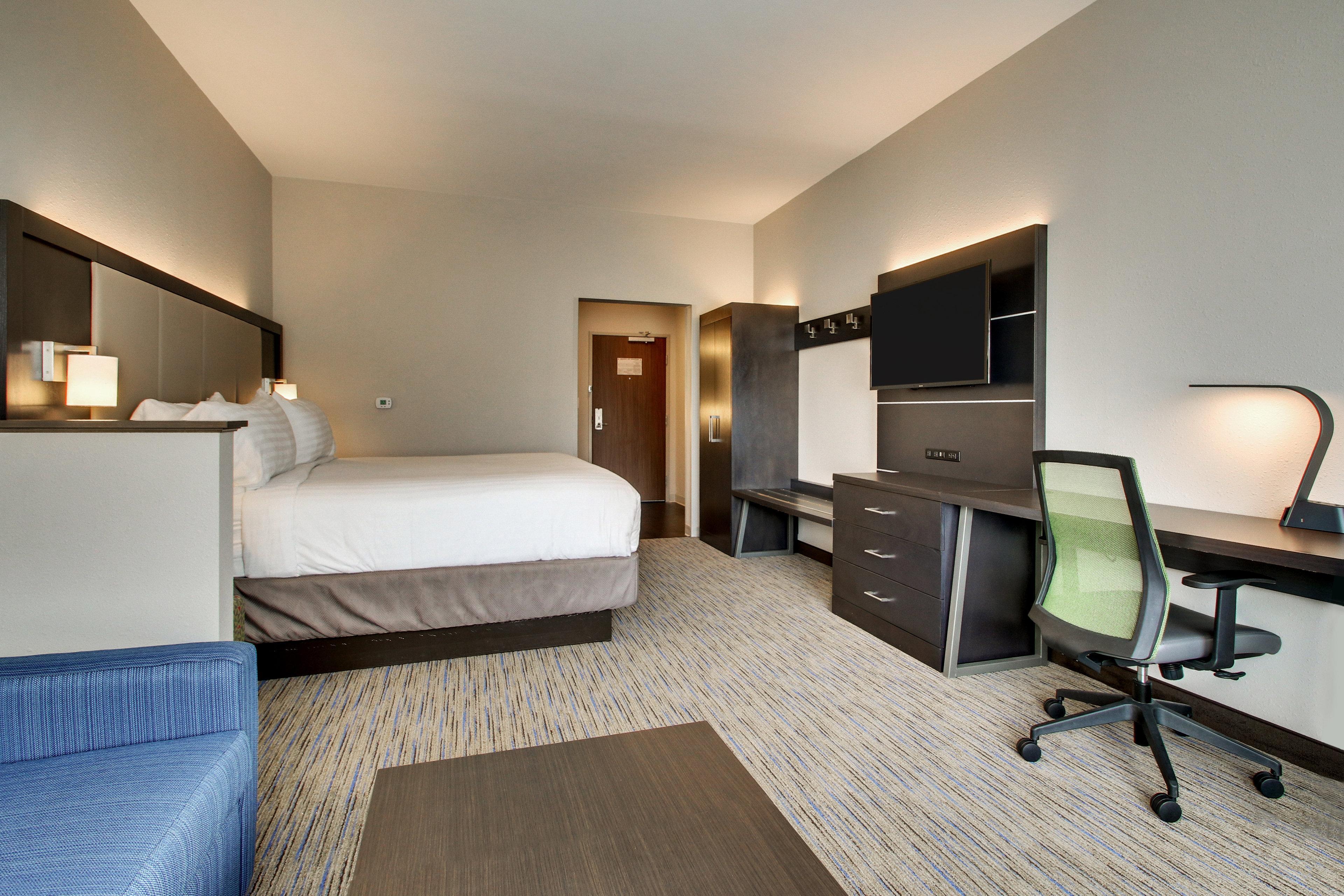 Express & - By Ihg 3*