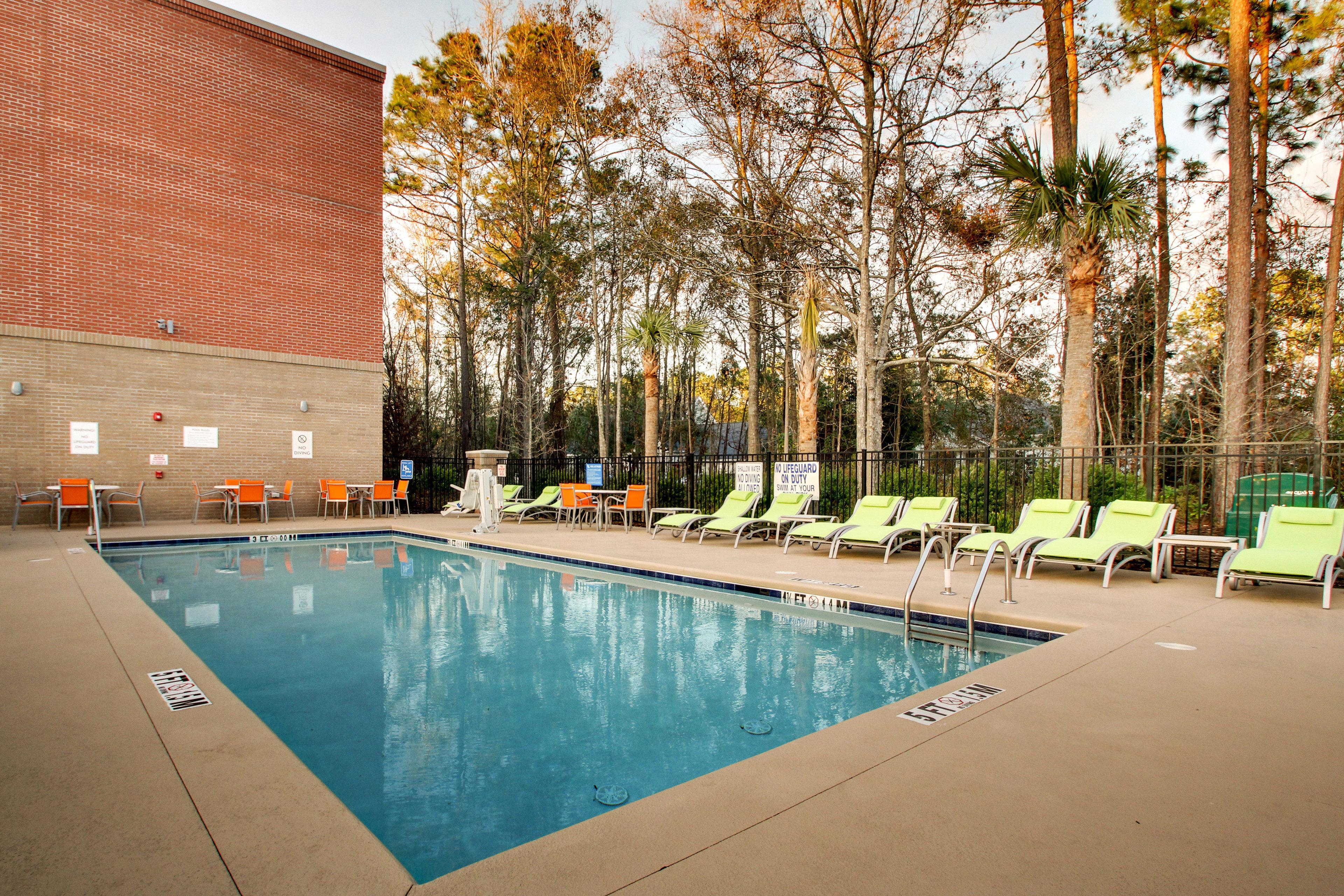 Express & - By Ihg Summerville
