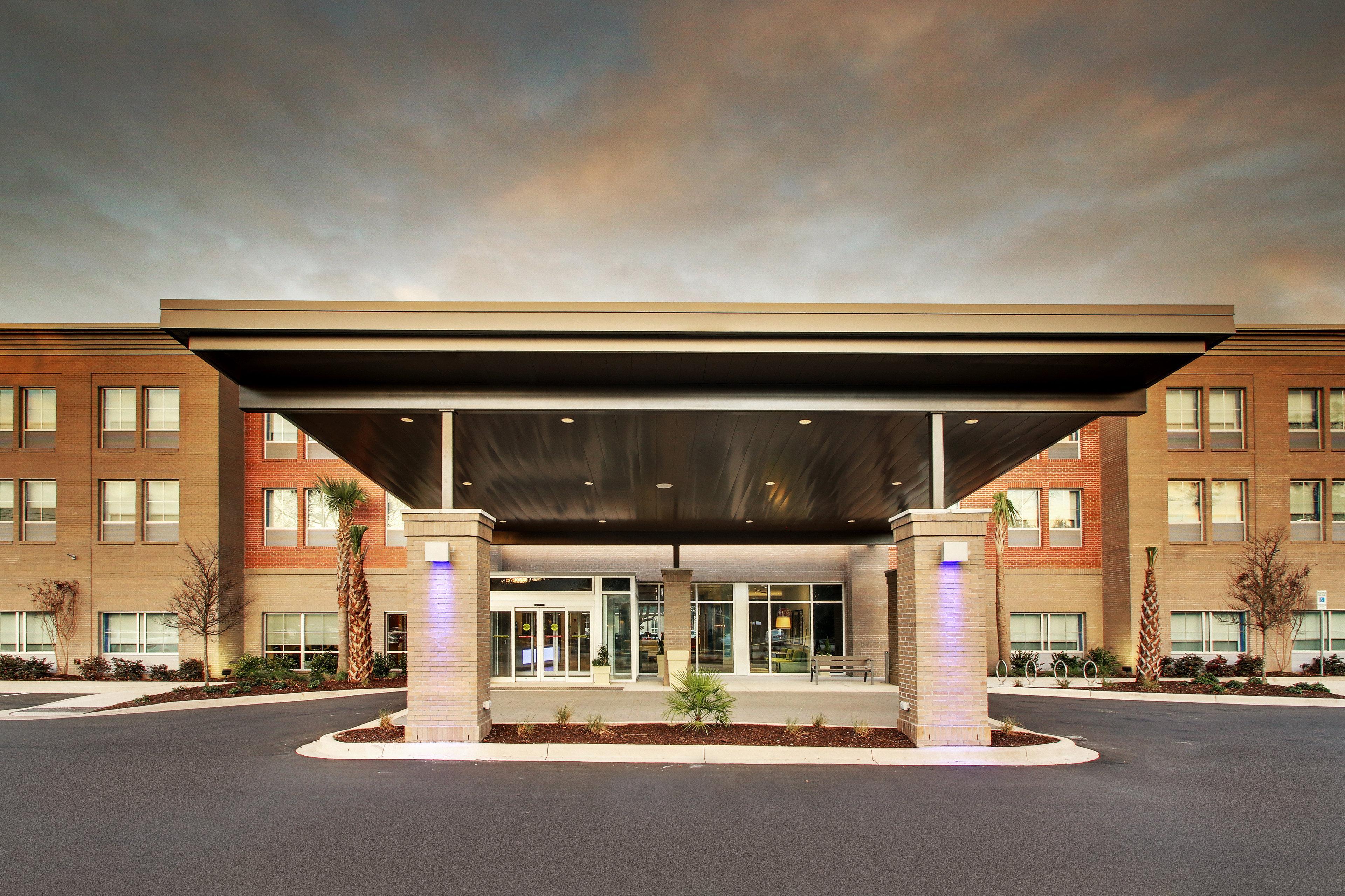 Express & - By Ihg Summerville